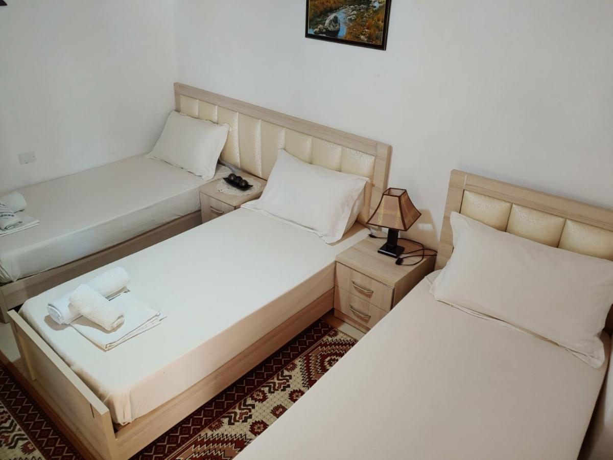 Tomor Shehu Guest House Berat Buitenkant foto