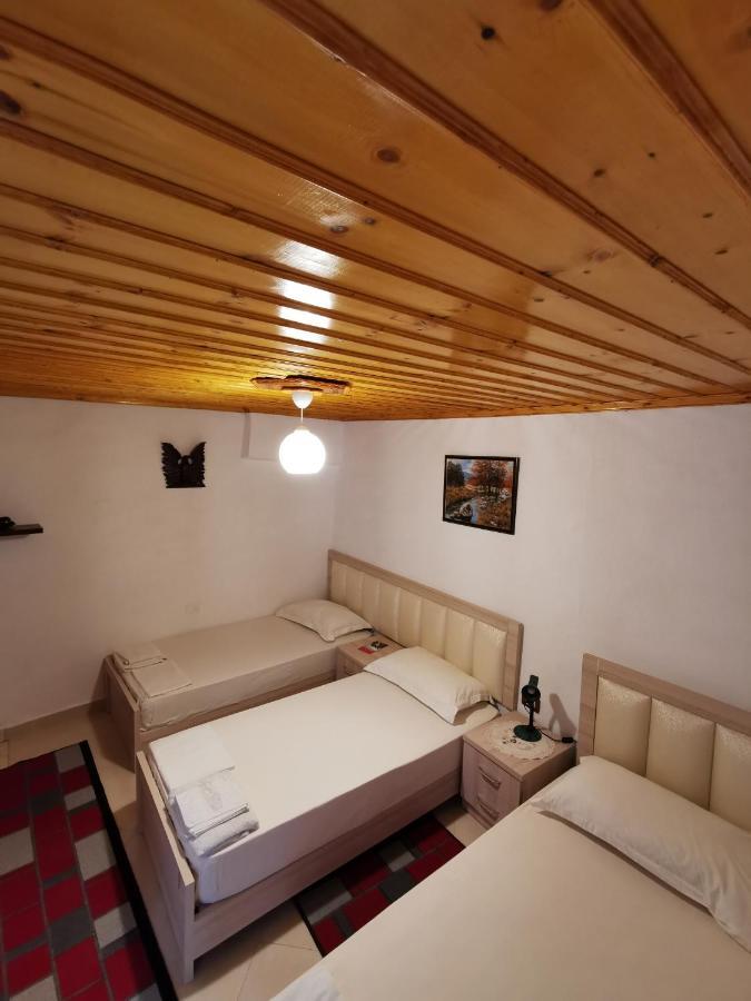Tomor Shehu Guest House Berat Buitenkant foto